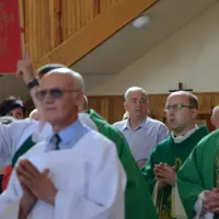 Instalacja nowego proboszcza księdza Stanisława Bakesa - zdjęcie 15