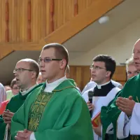 Instalacja nowego proboszcza księdza Stanisława Bakesa - zdjęcie 16