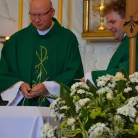 Instalacja nowego proboszcza księdza Stanisława Bakesa - zdjęcie 36