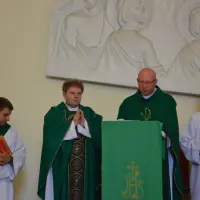 Instalacja nowego proboszcza księdza Stanisława Bakesa - zdjęcie 72
