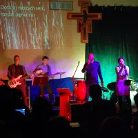Wieczór uwielbienia r. - zdjęcie 10