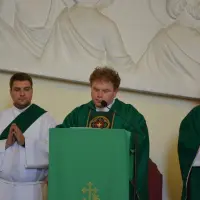 Instalacja nowego proboszcza księdza Stanisława Bakesa - zdjęcie 83