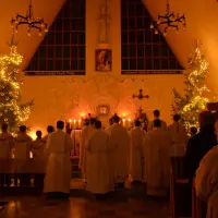 Pasterka i wspólne kolędowanie 2015 - zdjęcie 25