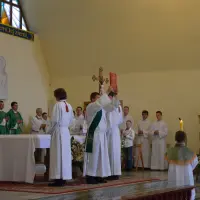 Instalacja nowego proboszcza księdza Stanisława Bakesa - zdjęcie 101