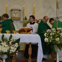 Instalacja nowego proboszcza księdza Stanisława Bakesa - zdjęcie 149