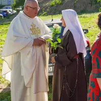 Galeria Peregrynacja relikwii św. Tereski od dzieciątka Jezus i Jej św. Rodziców - zdjęcie 2