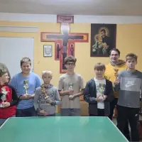 Turniej Tenisa Stołowego z okazji Święta św. Stanisława Kostki Patrona dzieci i młodzieży. - zdjęcie 14